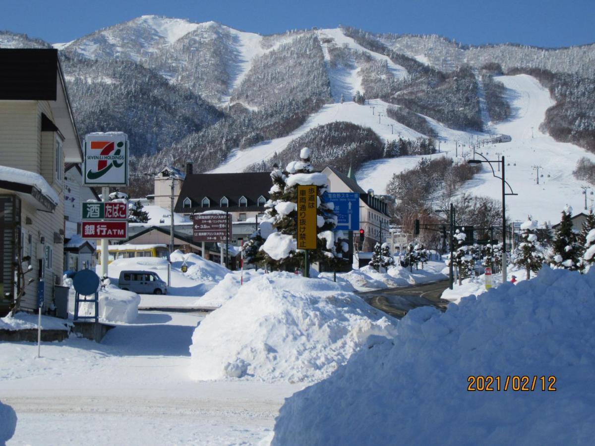 民宿むつかり（六雁） 富良野市 エクステリア 写真